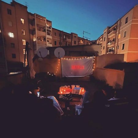 Appartamento Con Terrazzo Privato E Netflix Cagliari Buitenkant foto