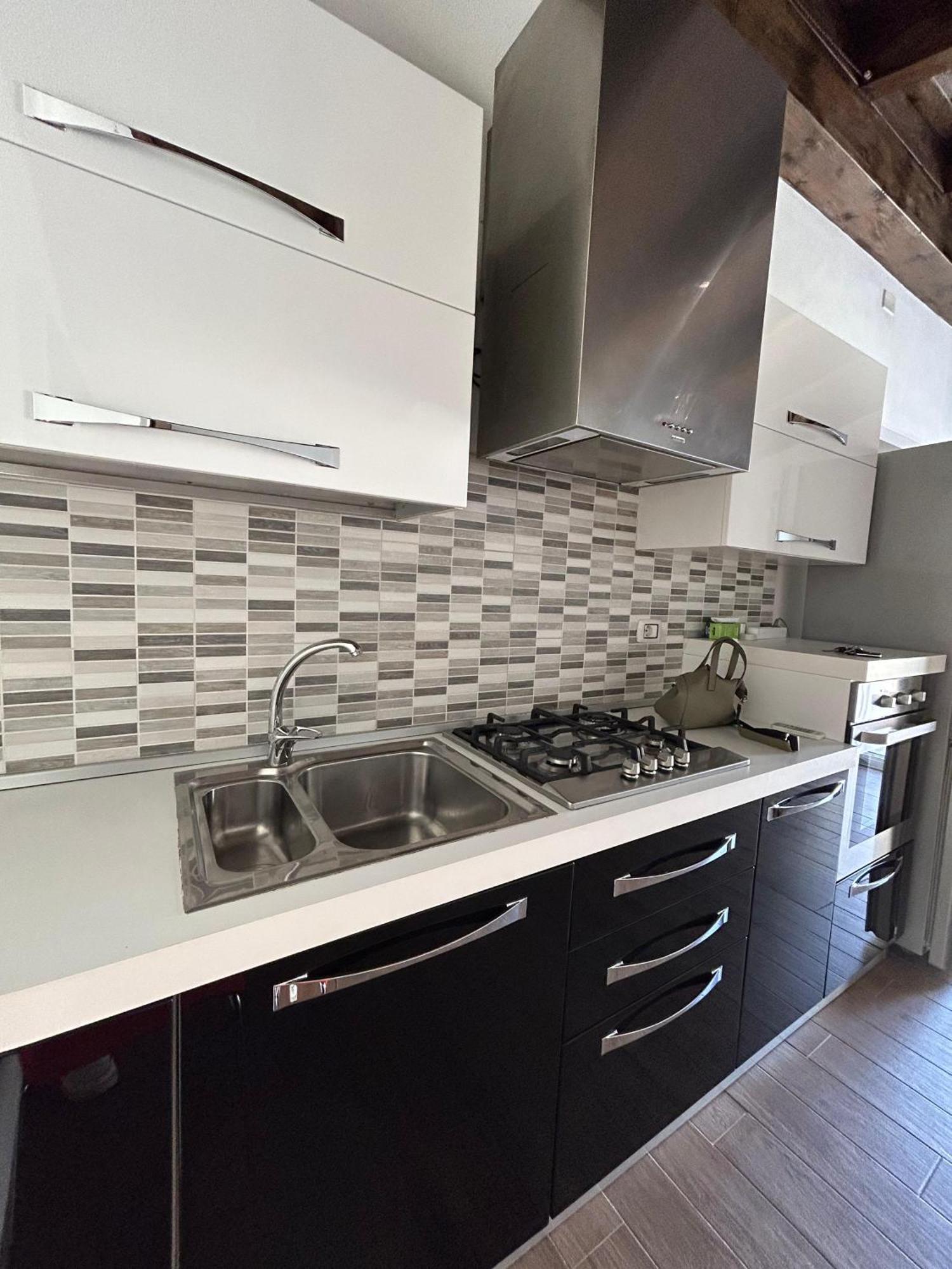 Appartamento Con Terrazzo Privato E Netflix Cagliari Buitenkant foto