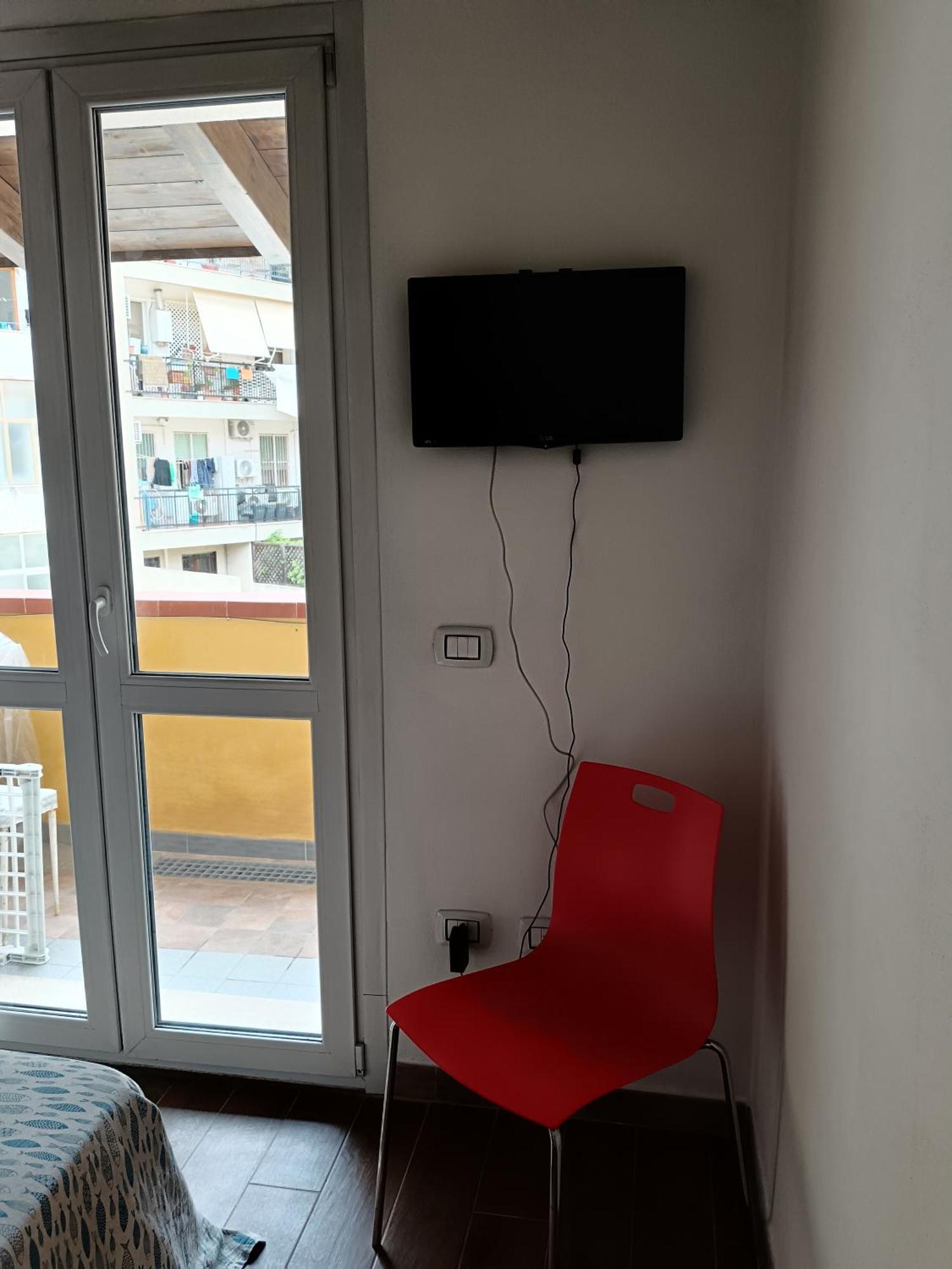 Appartamento Con Terrazzo Privato E Netflix Cagliari Buitenkant foto